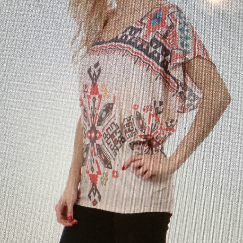 BNWOT Enti Glamour Size S or M, Aztec/Tribal Top